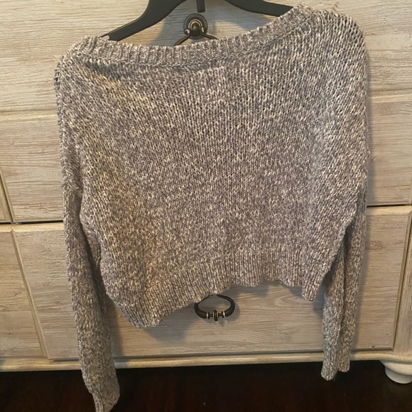 Hollister Crop Sweater - Picture 3 of 5